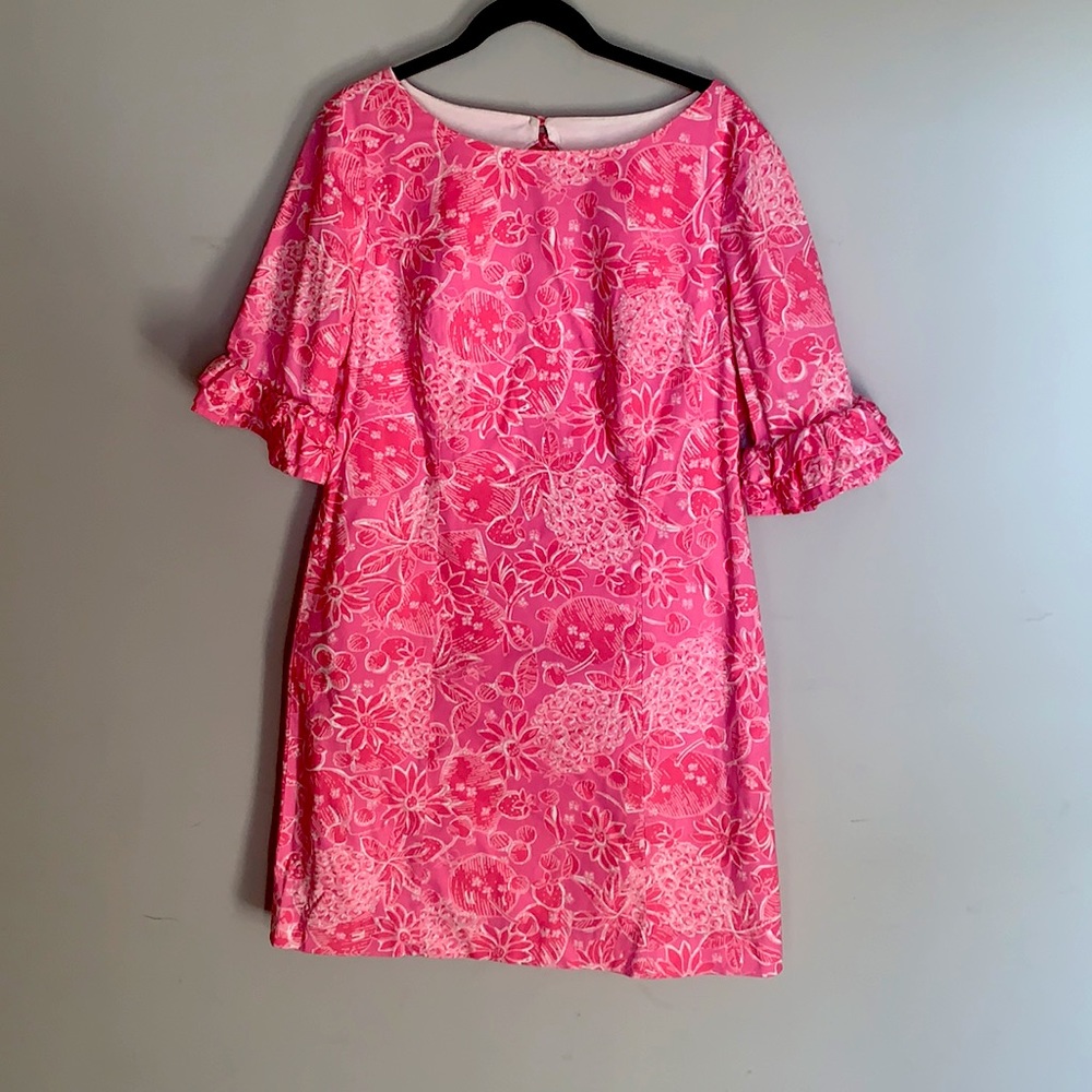 Lilly Pulitzer size 10 pink dress with sleeves.